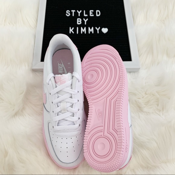 πΈ Nike Air Force 1 Shoes Sneakers PINK AF1 NWT - Picture 6 of 9